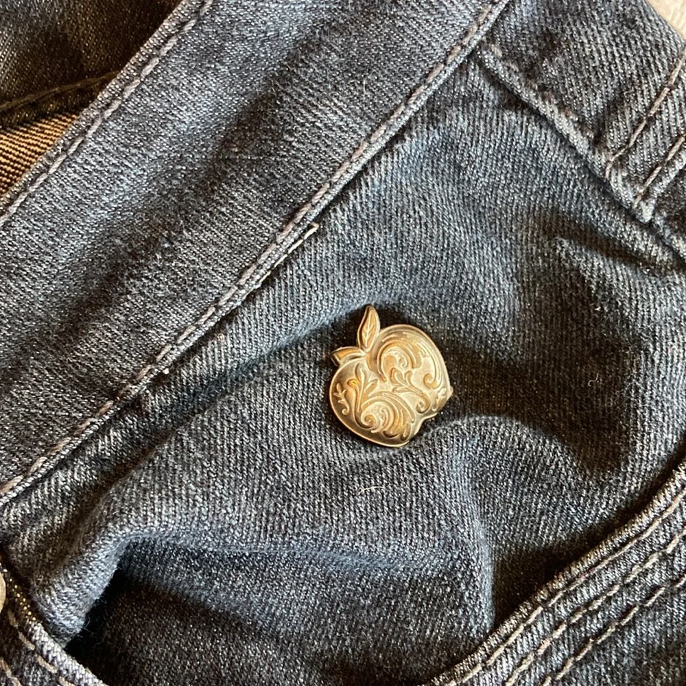 Retro Women’s Apple Bottom Jeans size 9/10 - Picture 4 of 14